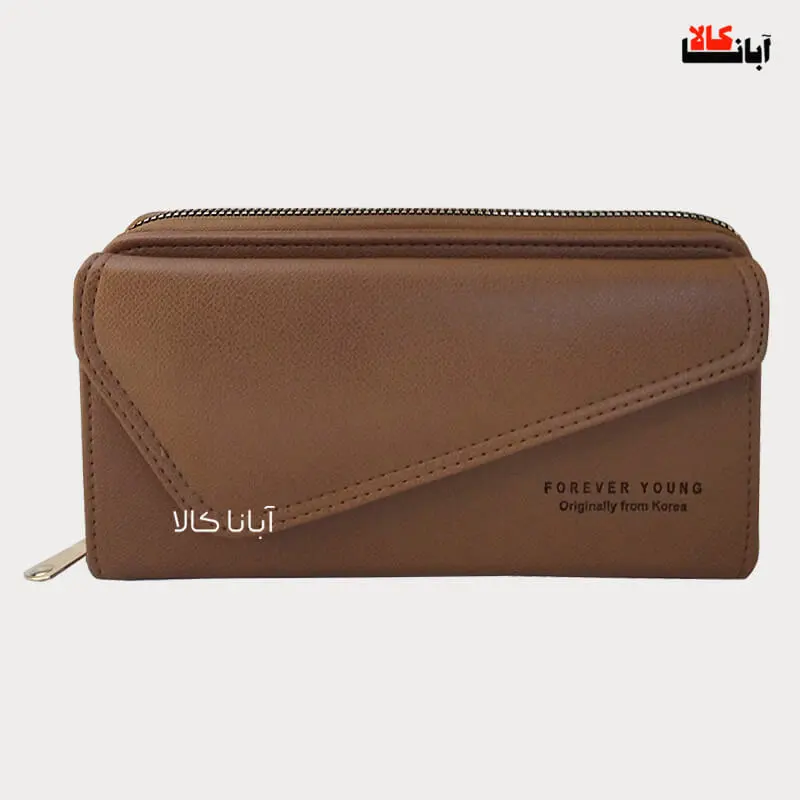 کیف پول زنانه لب کج نسکافه‌ای با جنس چرم مصنوعی و دوخت منظم، مناسب استفاده روزمره